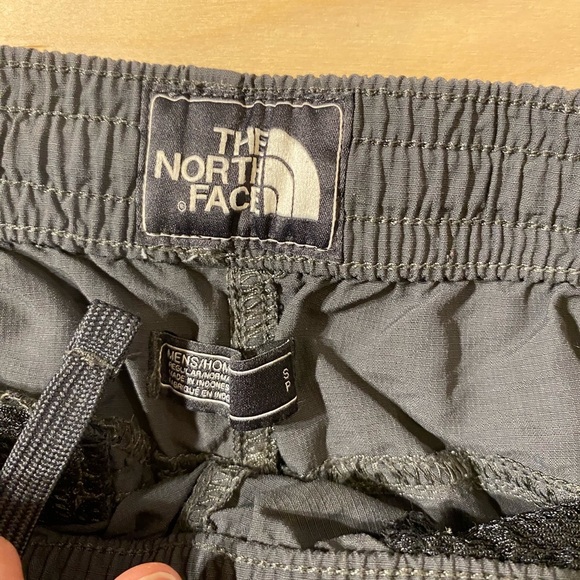 The North Face Gray Shorts Small (LW) - Picture 7 of 10